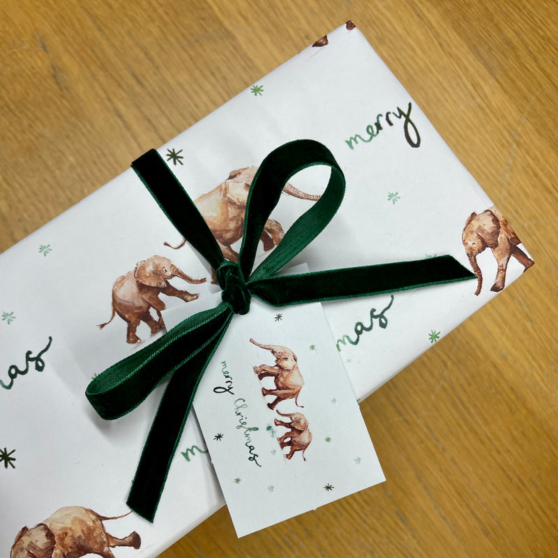 Christmas Gift Wrap (4 Sheets/Tags)